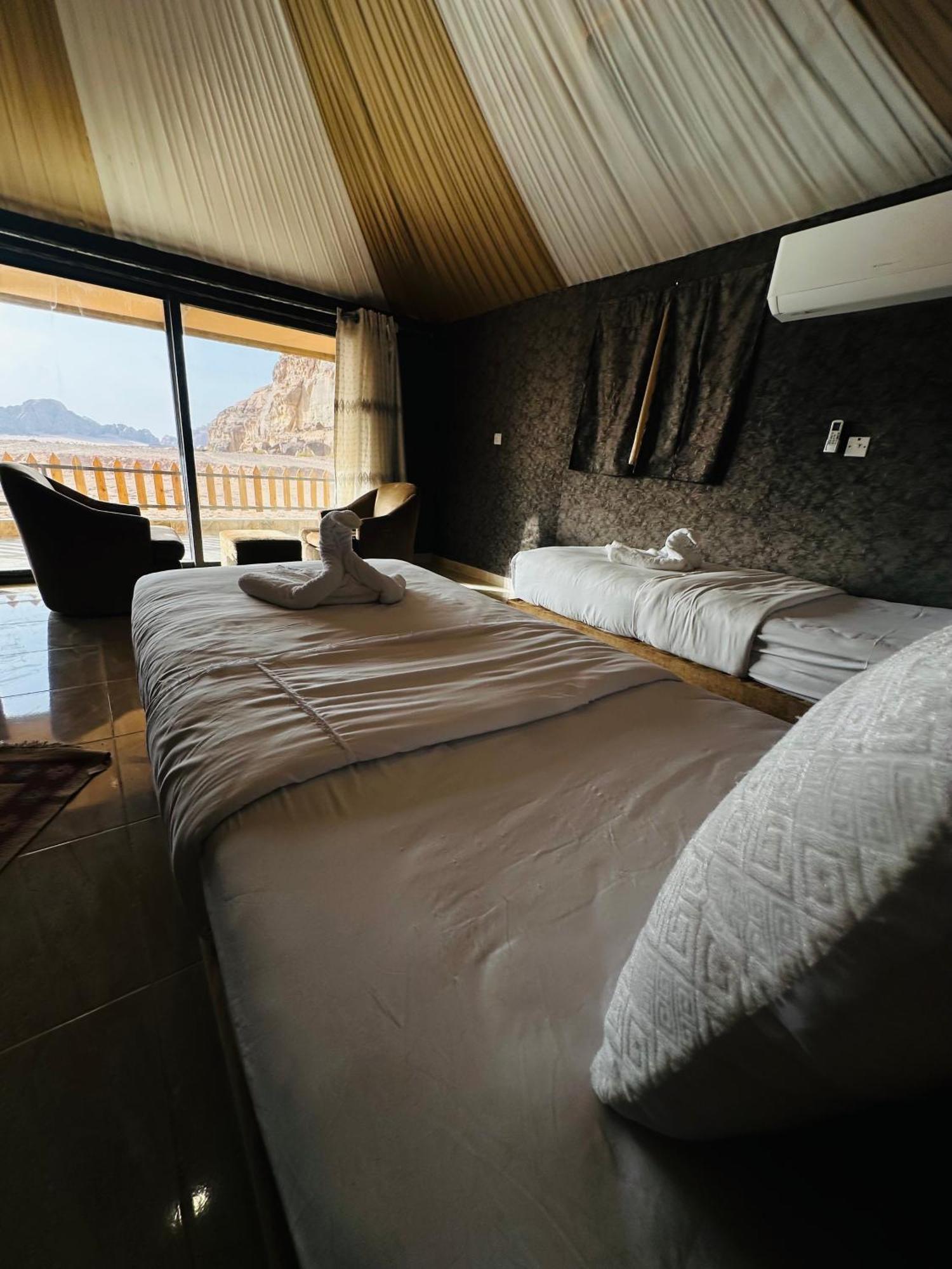Rum Four Mountain Luxury Camp Wadi Rum Exterior photo